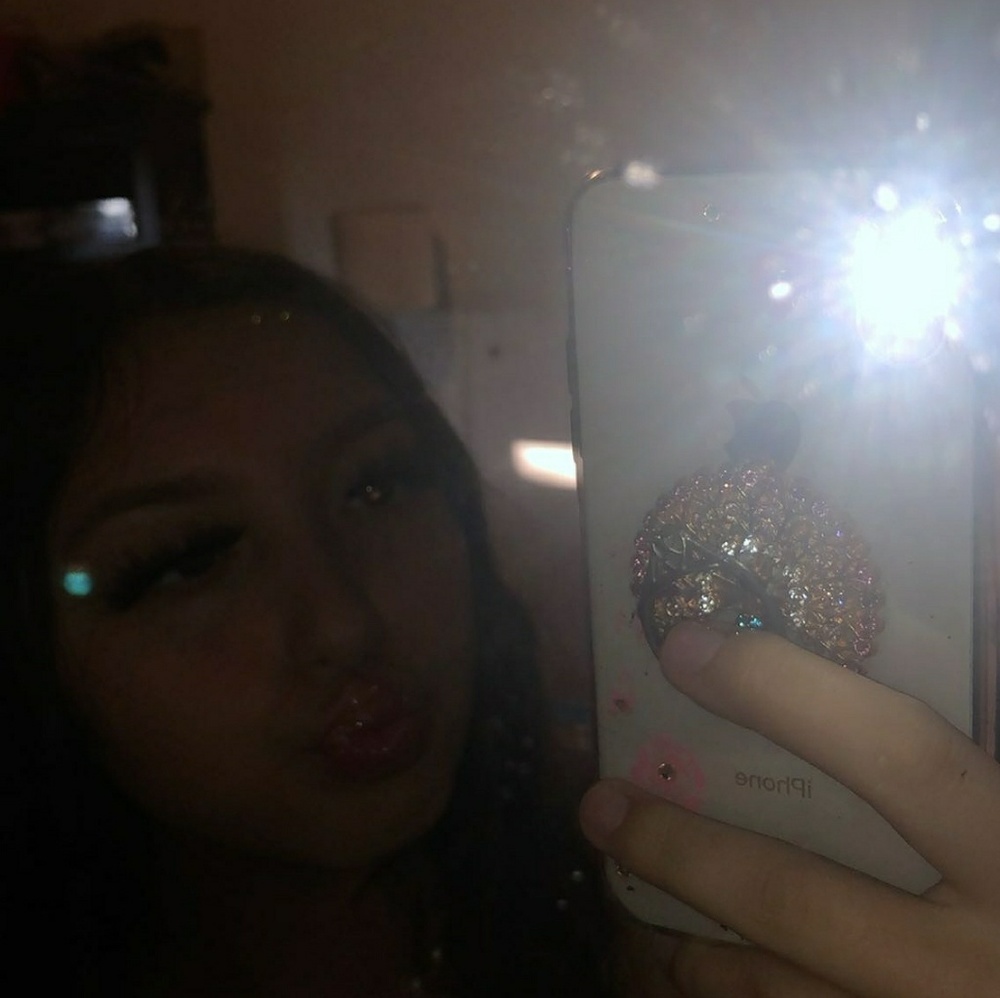 Meet your Posher, Diamond